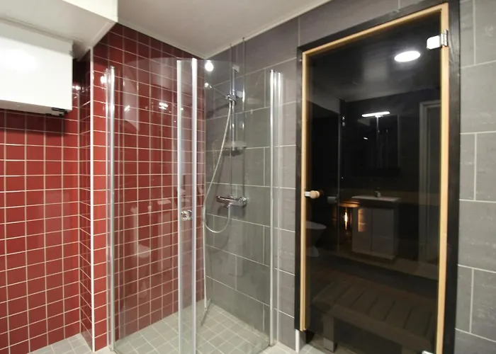 Spacious For 4 With Sauna